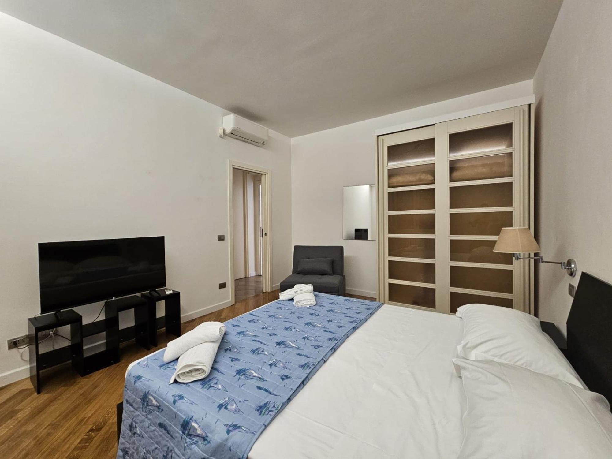 Be Your - G-point Apartment *